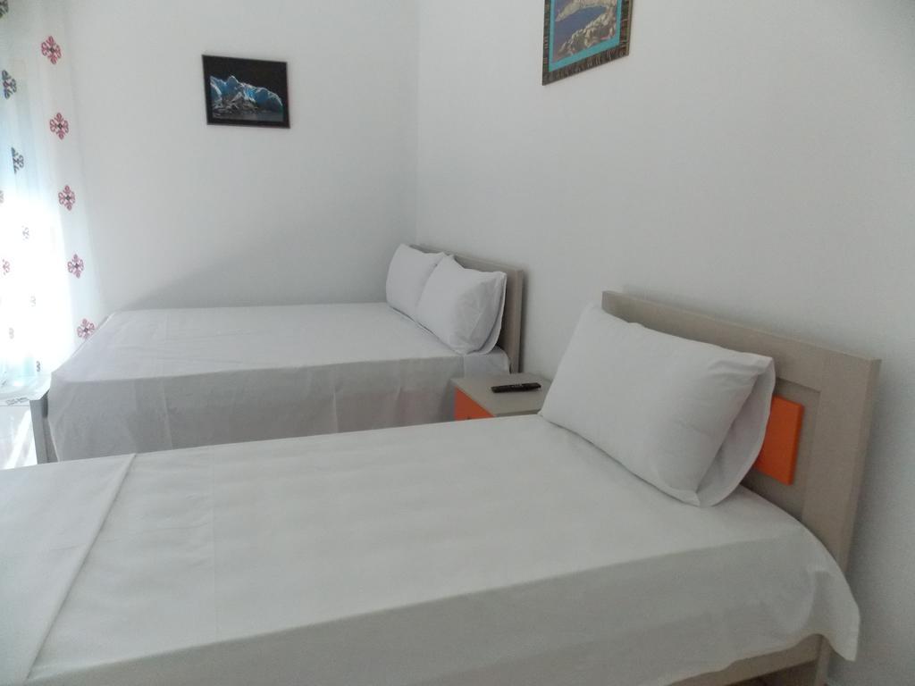 Guest House Vila Bega Saranda Kültér fotó