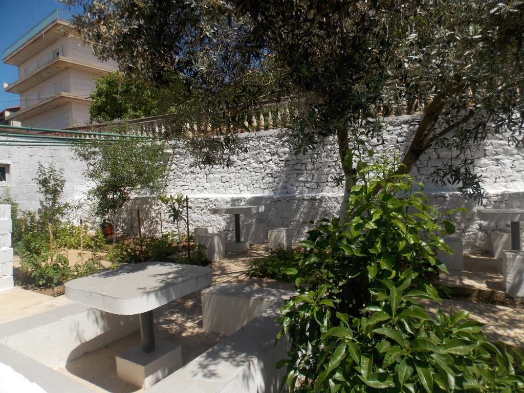 Guest House Vila Bega Saranda Kültér fotó